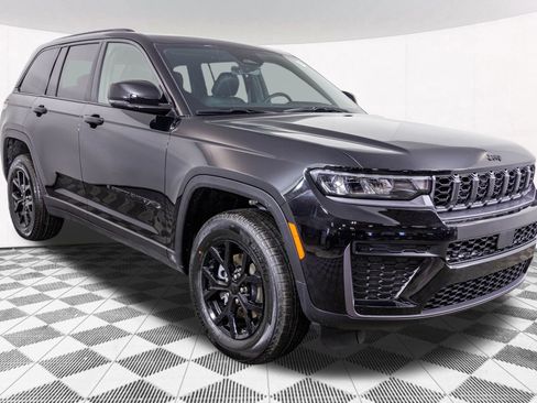 New 2026 Jeep Grand Cherokee Altitude AWD/4WD image 15
