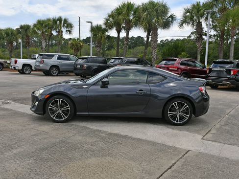 Used 2013 Scion FR-S RWD image 5