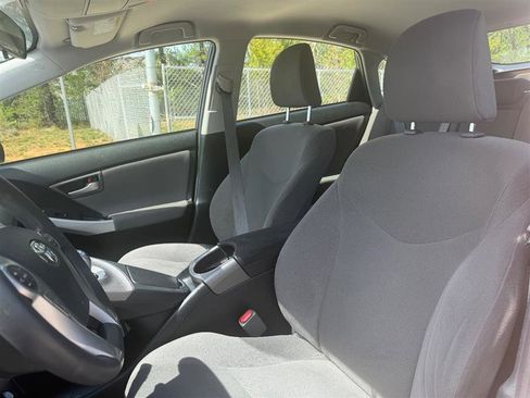 Used 2015 Toyota Prius Two image 14