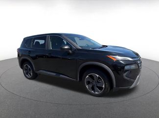 Used 2025 Nissan Rogue SV FWD video 2