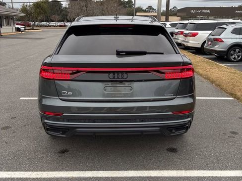 Used 2022 Audi Q8 Prestige image 17