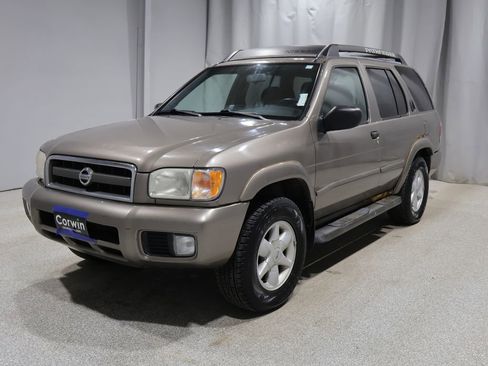 Used 2002 Nissan Pathfinder SE image 7