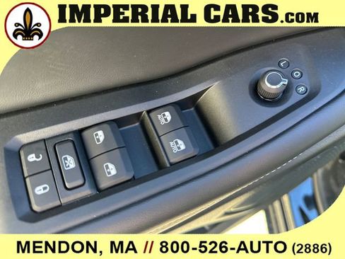 New 2025 Jeep Grand Cherokee Altitude image 24