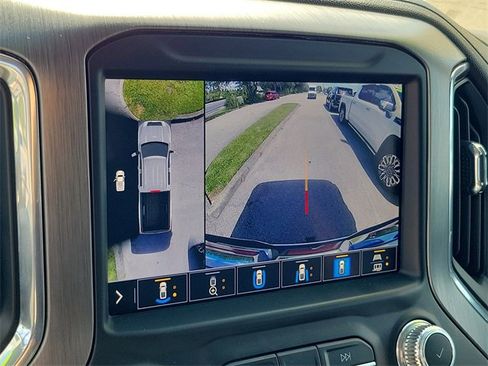 Used 2023 GMC Sierra 3500 Denali w/ Denali Ultimate Package image 32