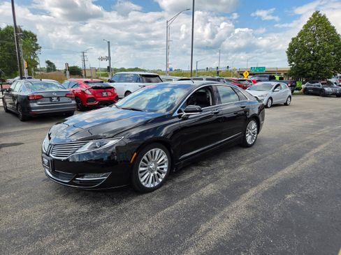 Used 2015 Lincoln MKZ w/ Equipment Group 101A Select FWD image 3