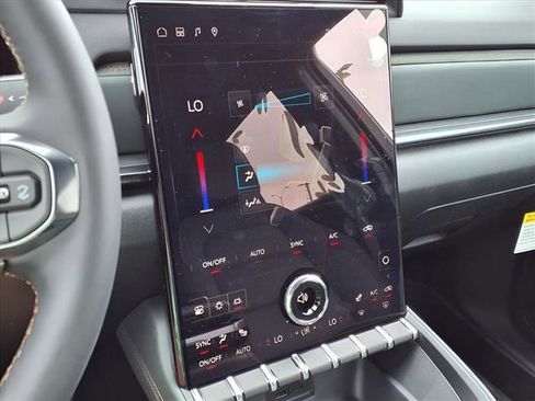 New 2026 GMC Terrain AT4 w/ Technology Package II AWD/4WD image 15
