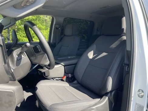 Used 2024 Chevrolet Silverado 3500 LT w/ Convenience Package AWD/4WD image 11