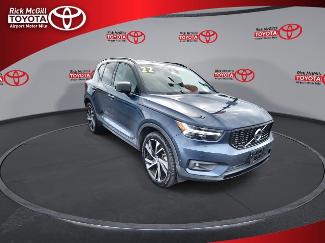 Used 2022 Volvo XC40 T5 R-Design w/ Advanced Package AWD/4WD image 2