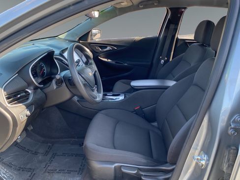 Used 2024 Chevrolet Malibu LS FWD image 9
