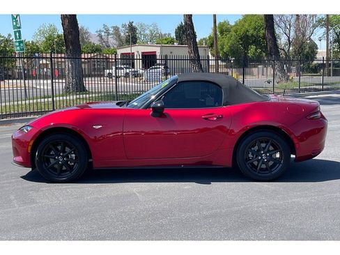 Certified 2024 MAZDA MX-5 Miata Sport RWD image 3