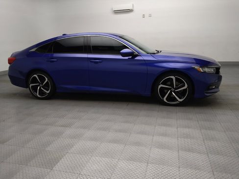 Used 2019 Honda Accord Sport image 11