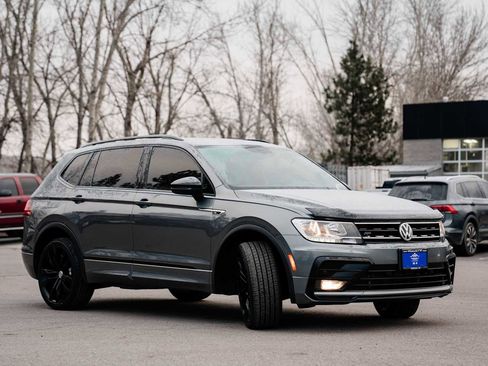 Used 2021 Volkswagen Tiguan SE R-Line image 4