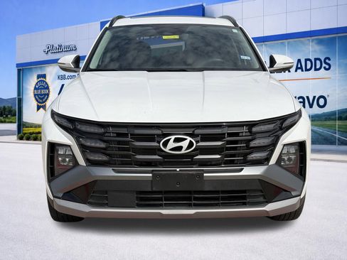Used 2025 Hyundai Tucson SEL FWD image 2