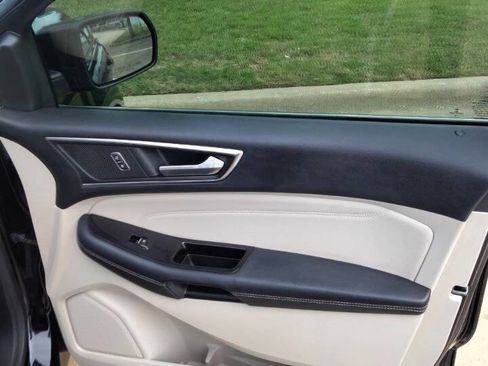Used 2016 Ford Edge Titanium w/ Equipment Group 302A image 18
