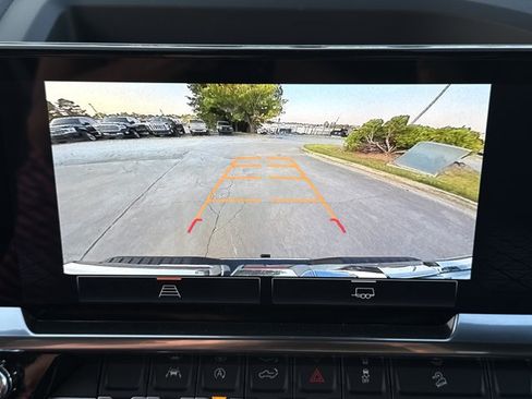 New 2026 GMC Sierra 1500 SLT AWD/4WD image 9