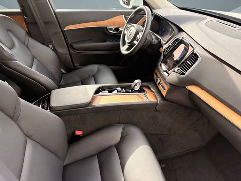 Certified 2024 Volvo XC90 B5 Plus w/ Protection Package Premier image 26