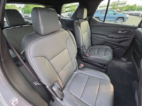 Used 2023 Chevrolet Traverse LT AWD/4WD image 28
