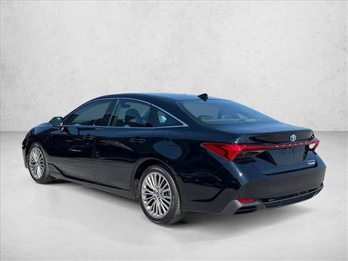Used 2022 Toyota Avalon Limited w/ Advanced Safety Package FWD image 8