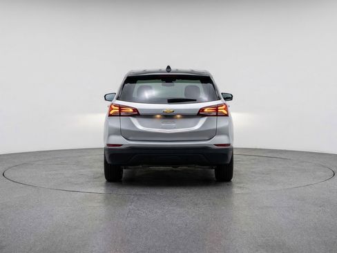 Used 2025 Chevrolet Equinox LT image 7