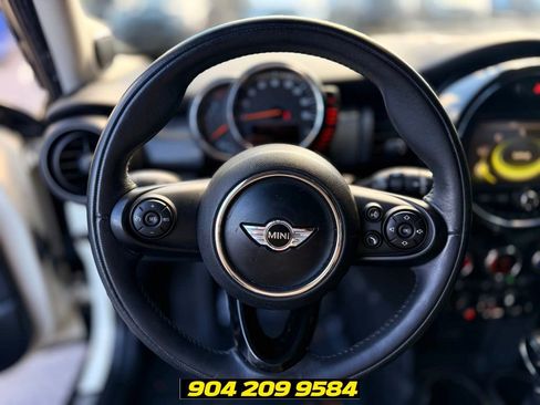 Used 2015 MINI Cooper 4-Door Hardtop FWD image 16