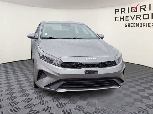 Used 2022 Kia Forte LXS image 3