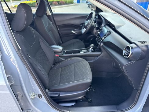 Used 2021 Nissan Kicks SV FWD image 30