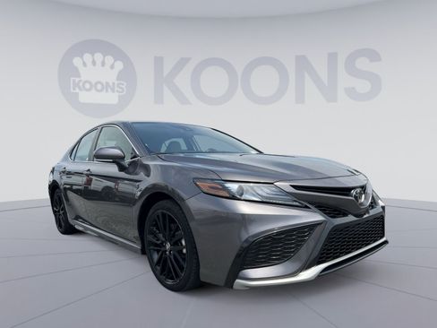 Used 2024 Toyota Camry XSE FWD image 10