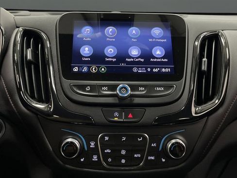 Used 2023 Chevrolet Equinox RS w/ RS Leather Package image 9