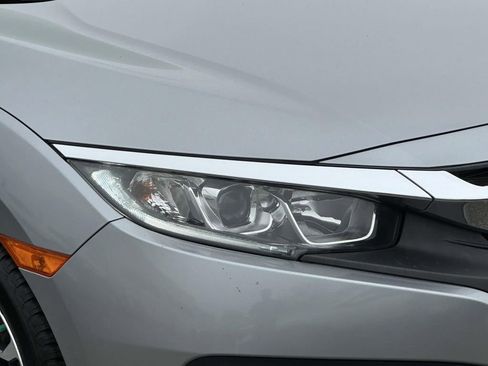 Certified 2018 Honda Civic EX image 7