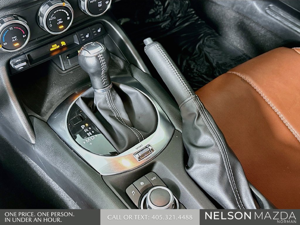 Used 2023 MAZDA MX-5 Miata Grand Touring RWD image 19