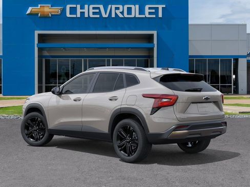 New 2026 Chevrolet Trax ACTIV w/ Driver Confidence Package FWD image 3