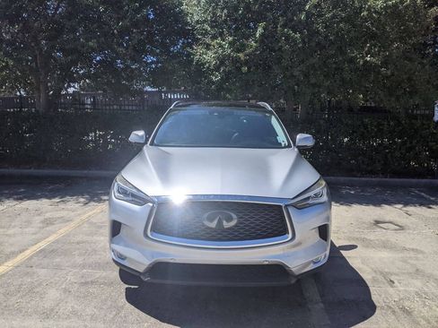 Used 2019 INFINITI QX50 Essential w/ Premium Heat Package FWD image 11