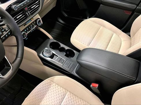 Used 2022 Ford Escape SE w/ Convenience Package AWD/4WD image 18