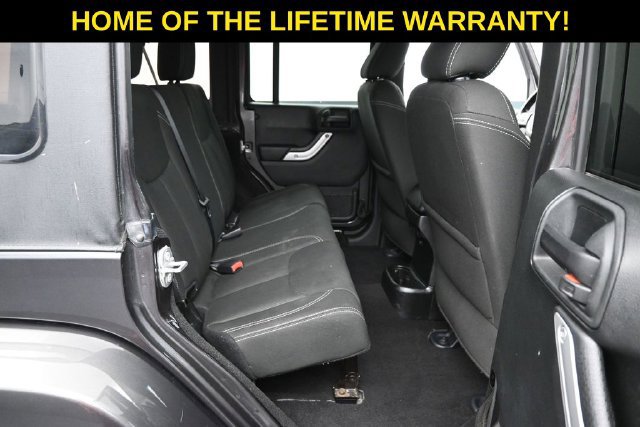 Used 2017 Jeep Wrangler Unlimited Sahara w/ Max Tow Package AWD/4WD image 38