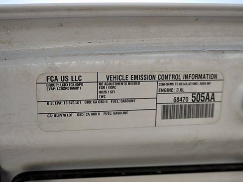 Used 2020 Jeep Gladiator Rubicon AWD/4WD image 38