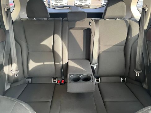 Used 2023 Nissan Rogue S image 37