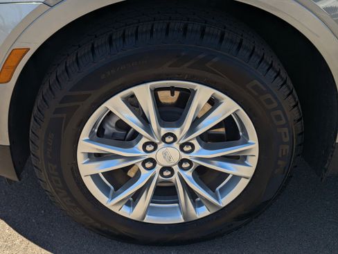 Used 2023 Cadillac XT5 Luxury FWD image 7