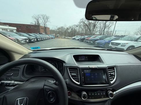 Used 2016 Honda CR-V EX image 2