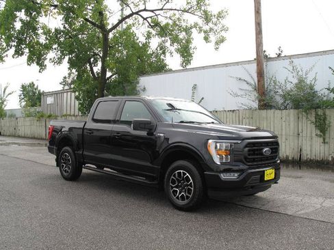 Used 2021 Ford F150 XLT w/ Equipment Group 302A High AWD/4WD image 4