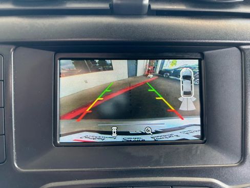 Used 2018 Ford Fusion SE image 19