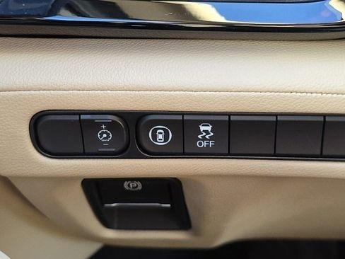 Used 2023 Acura MDX SH-AWD image 15