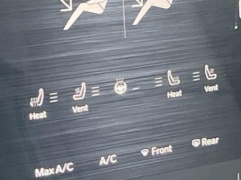 Used 2022 RAM 3500 Laramie image 21