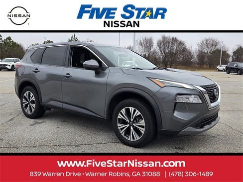 Used 2023 Nissan Rogue SV image 1