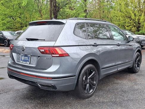 Certified 2023 Volkswagen Tiguan SE R-Line AWD/4WD image 11