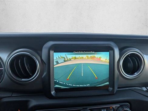 Used 2022 Jeep Wrangler Unlimited Rubicon 4xe w/ Steel Bumper Group AWD/4WD image 18
