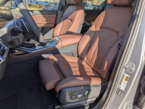 New 2026 BMW X7 xDrive40i image 14