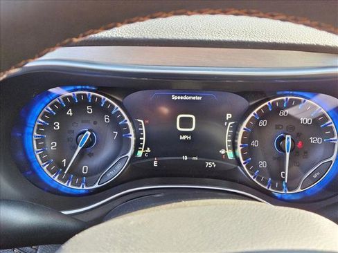 New 2026 Chrysler Pacifica Pinnacle FWD image 15