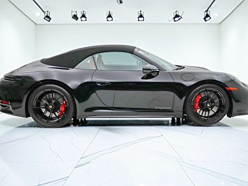 Used 2026 Porsche 911 Carrera 4 GTS AWD/4WD image 26