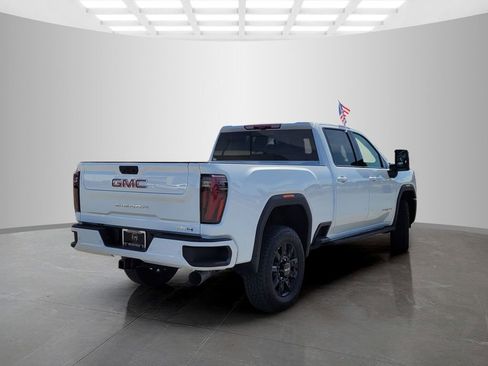 New 2026 GMC Sierra 2500 AT4 w/ AT4 Premium Plus Package image 4