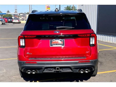 Used 2025 Ford Explorer ST AWD/4WD image 4